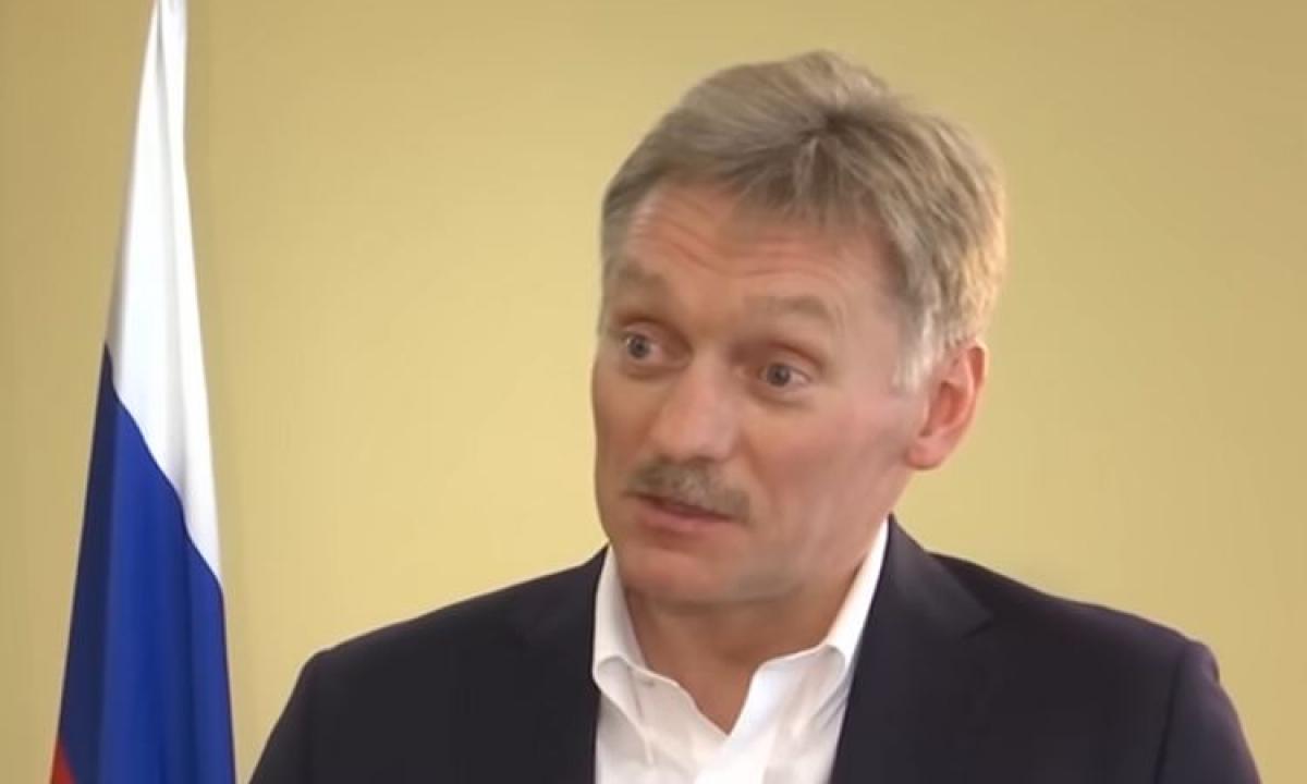 „Užsičiaupkite, čia dar tik gėlytės“: Peskovas ir Medvedevas sukėlė isteriją dėl nukritusio „Shahed“ 