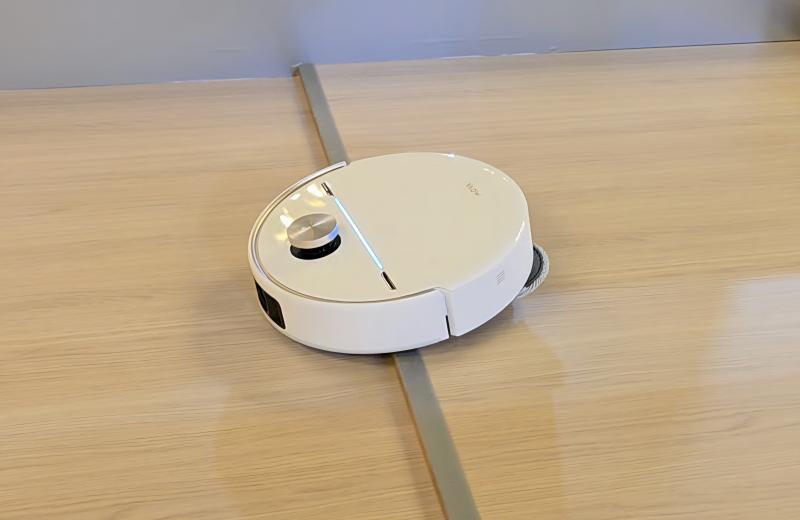 MOVA robotai prisitaiko prie įvairių namų, įvairių grindų ir įvairių gyvenimų