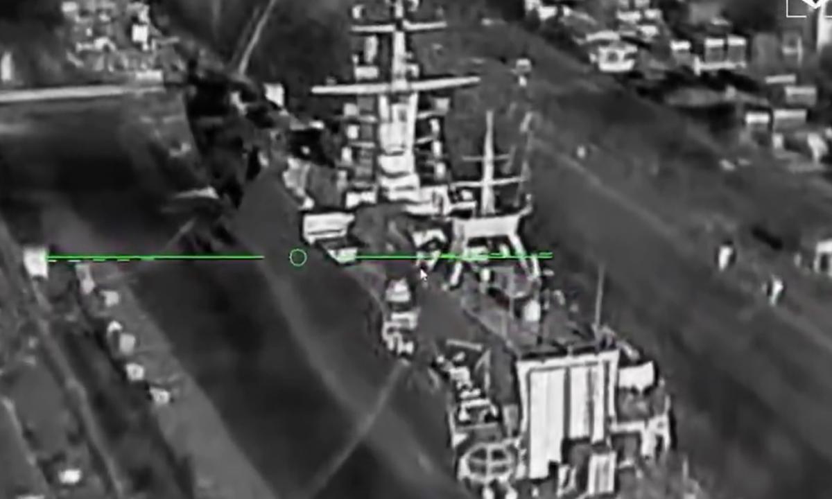 Ypatingas laivas, bet kodėl jį atakavo Ukraina? Dega Baltijos jūros flotilės korvetė (Video)