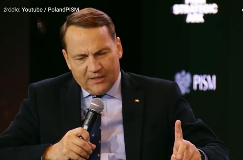 R. Sikorskis