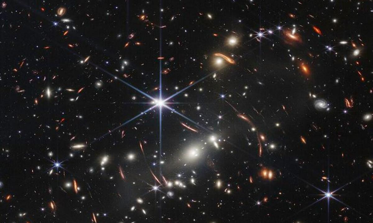 Internete kilusi audra nerimsta: bibliniam rojui priskyrė konkretų adresą kosmose