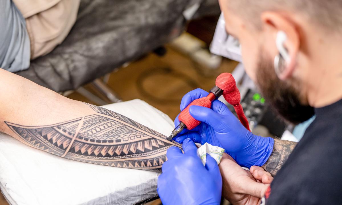 Mėgstate darytis tatuiruotes? Po šio straipsnio galvosite kitaip