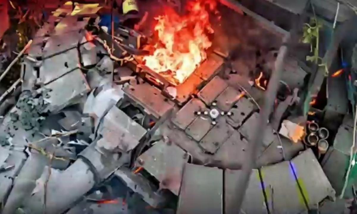 Trečias mėnuo iš eilės, kai jie NR. 1! „Alfa“ šiurpina abi fronto puses (Video)