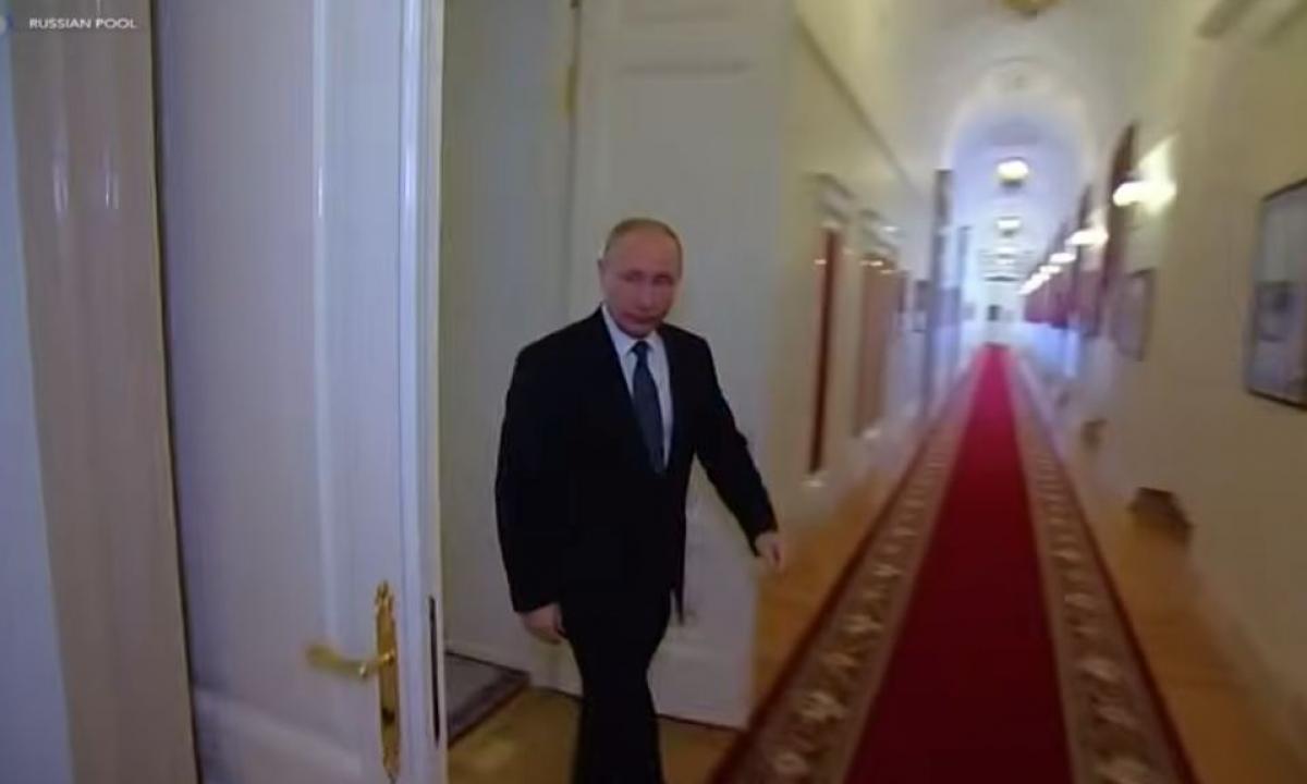 Siaubingi skaičiai: Putinas į frontą metė pusę šalies armijos, bet planas jau žlunga