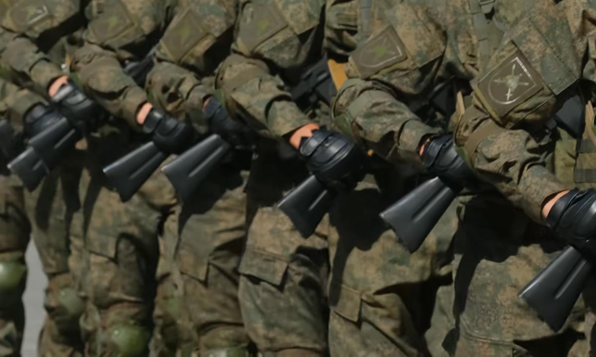 Rusų tinklaraštininkas „padėjo“ Ukrainai: perėja sugriauta, vadas dėkoja (Video)