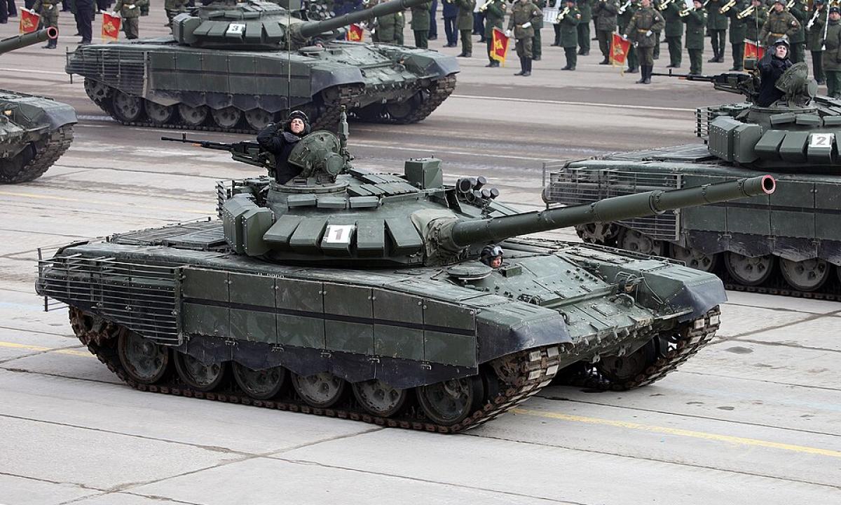 Rusija netrukus gali turėti daugiau tankų nei prieš karą. Ji tiesiog negali jų naudoti (Video)