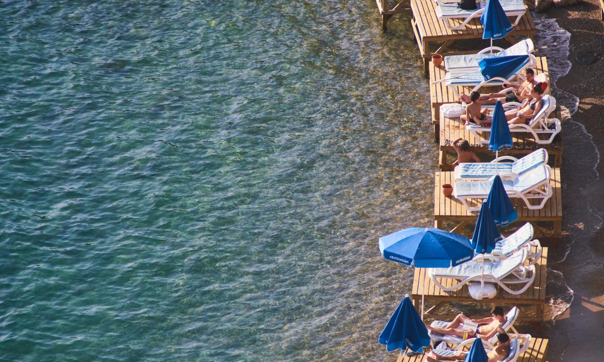 Turkija įveda naują paplūdimių draudimą. Baudos iki 13 000 EUR