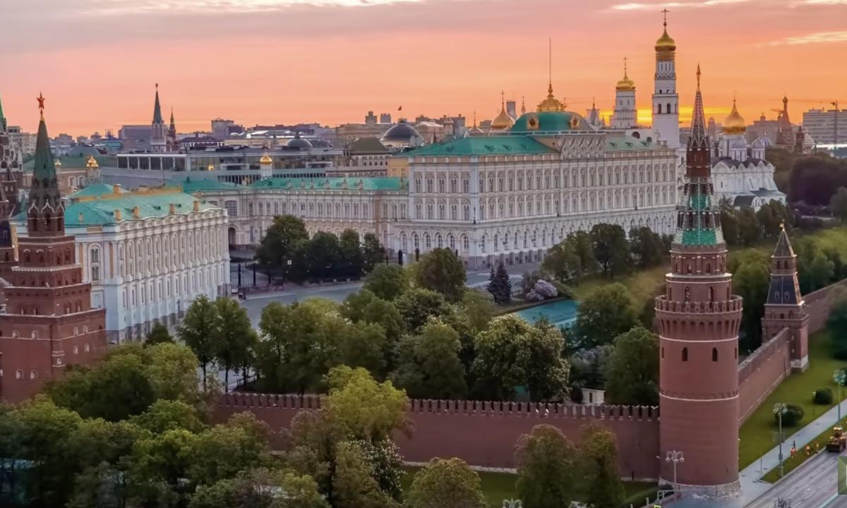 Kremlius vėl „dantis galanda“: ruošiamas naujas masinis smūgis