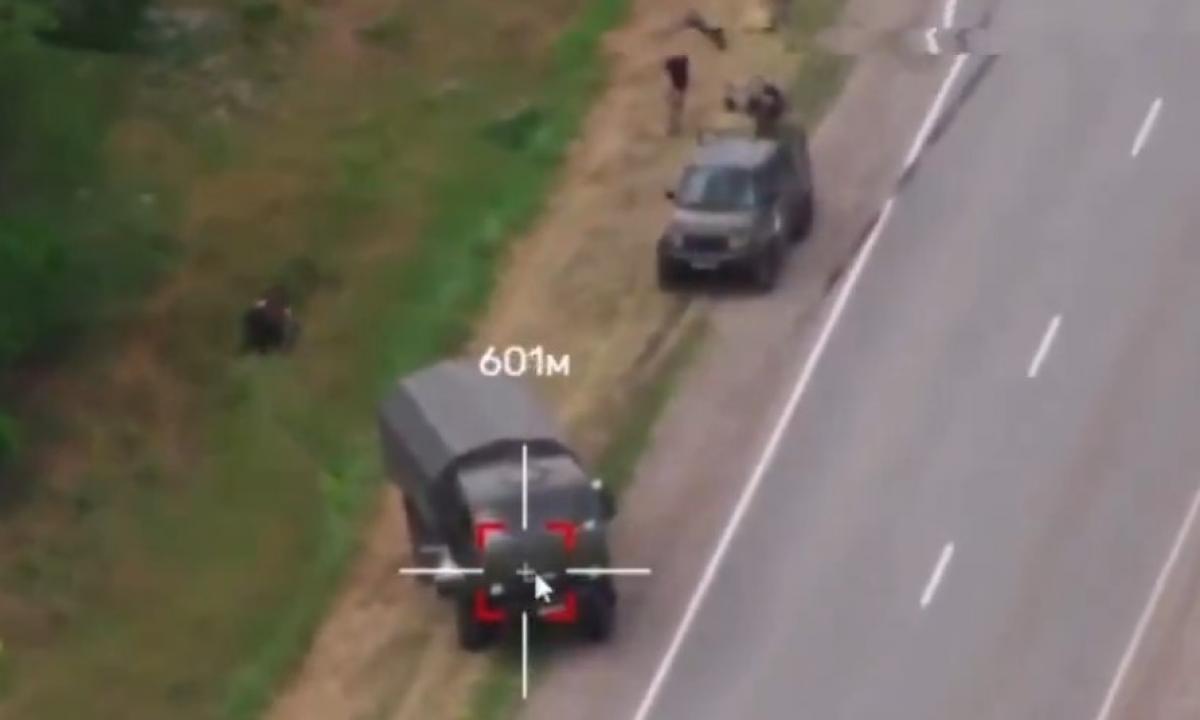 Ukrainiečiai parodė, kaip jie veikia. Rusijos logistika Kryme visiškai sugriauta (Video)