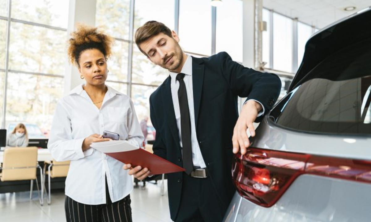 Kaip atpažinti „daužtą“ automobilį? Gudrybės, kurias būtina žinoti – pardavėjai neteks amo
