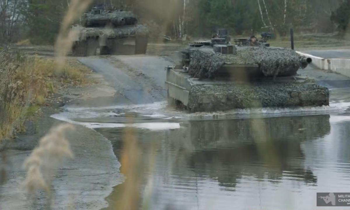 Strateginis mąstytojas meta iššūkį sistemai: paslaptis dėl fizinio karo ribų – štai kaip atrodys mirtinas susidūrimas (Video)