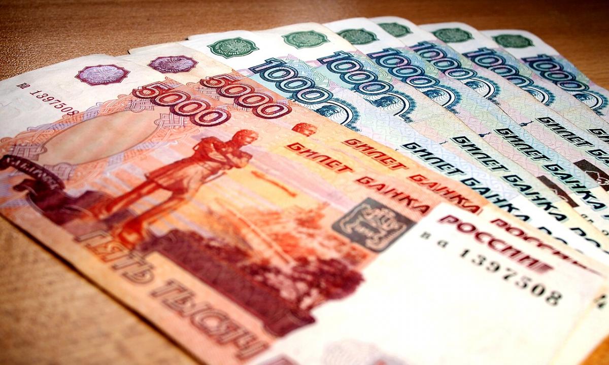 Maskva peržengė ribą: Rusija ruošiasi atimti gyventojų pinigus bankuose