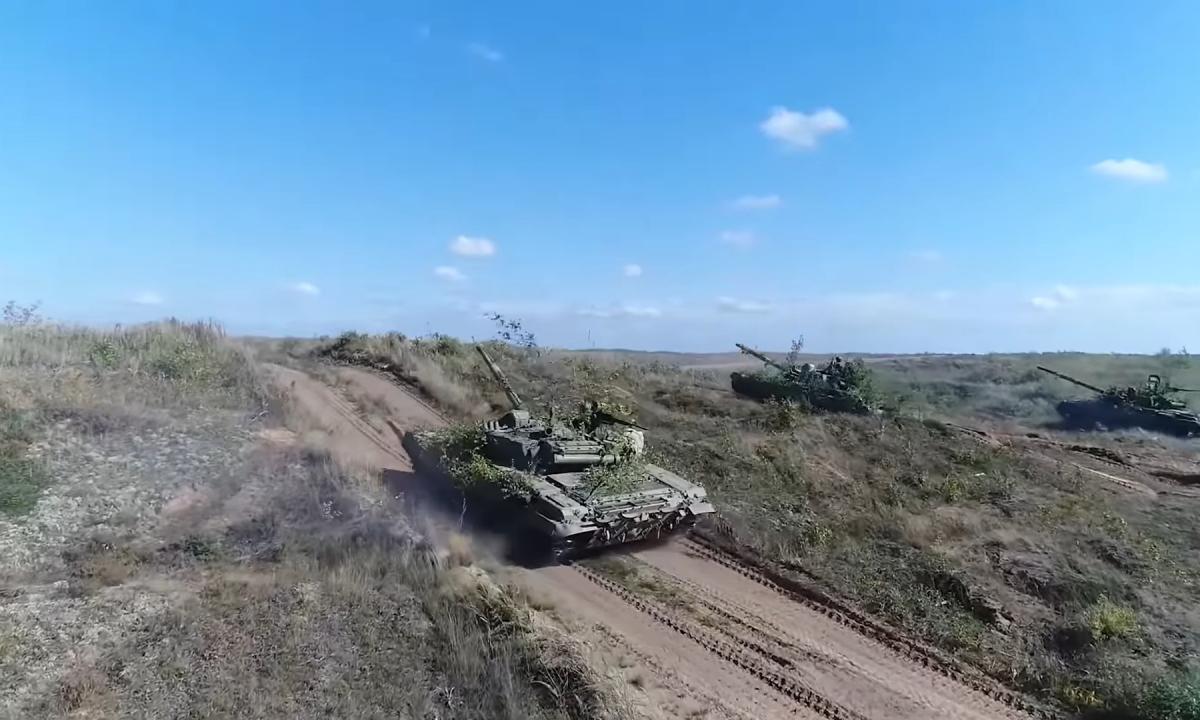 Kirto be cenzūros: kol mes „mėsmalėje“, Ukraina daro tvarką