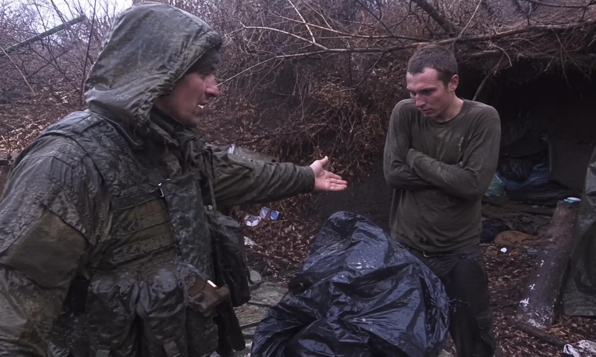 „Vietoj miegmaišių mums išdalino juodus maišus“ (Video)
