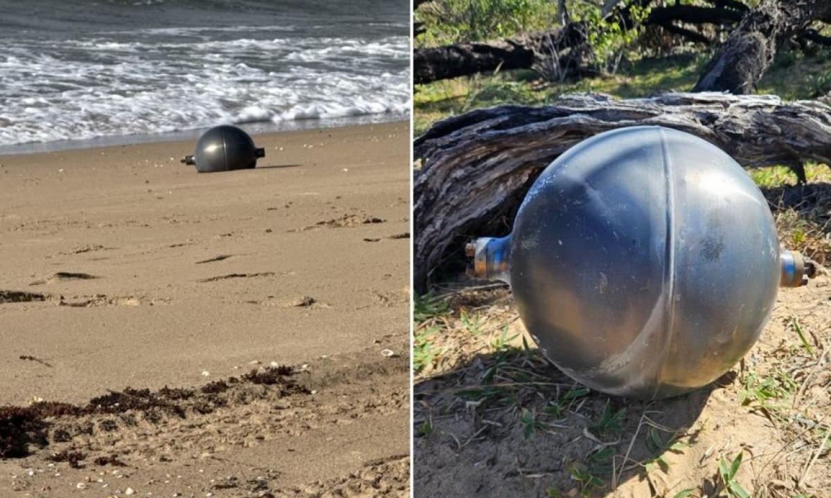 Paslaptingi objektai paplūdimyje. Jie atkeliavo iš kosmoso (Foto)