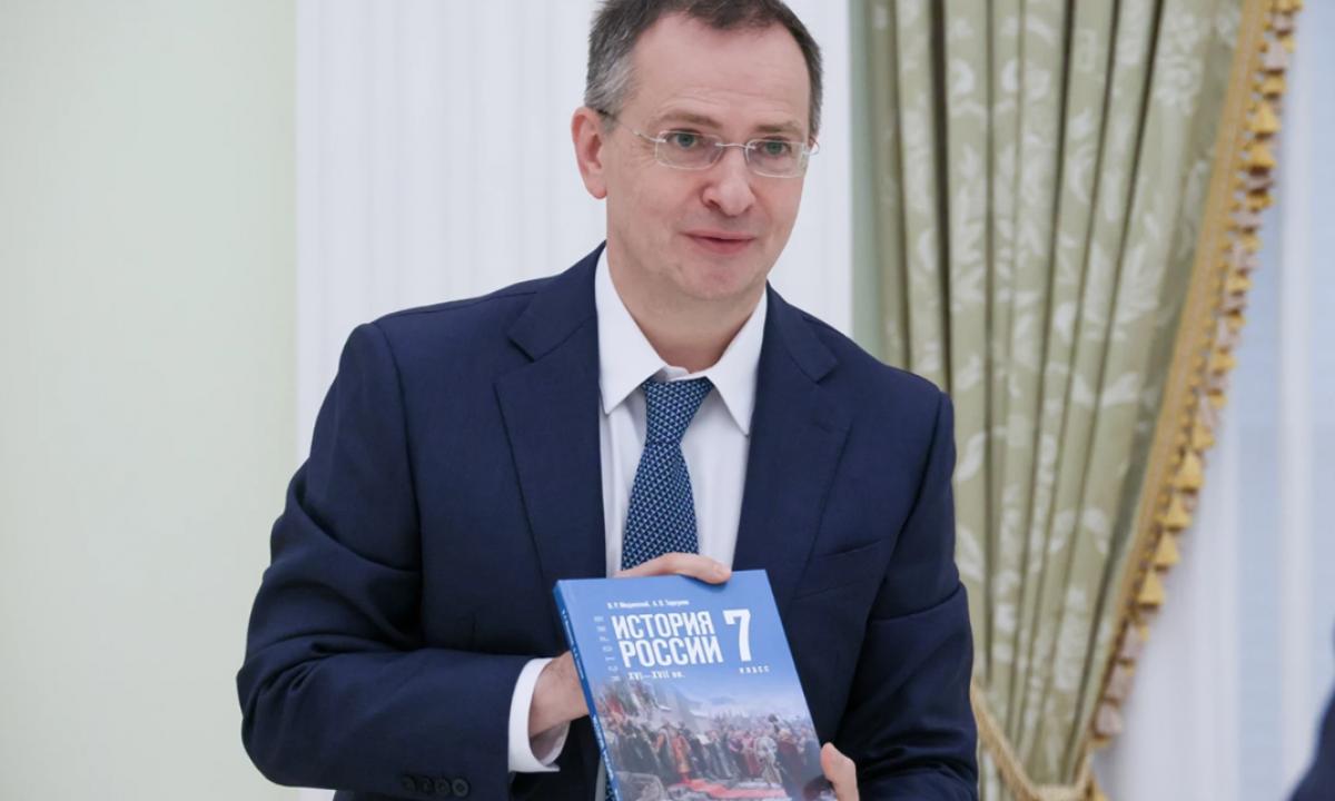 Pakeitimai rusų vadovėliuose. Tai liečia Lenkiją ir Lietuvą