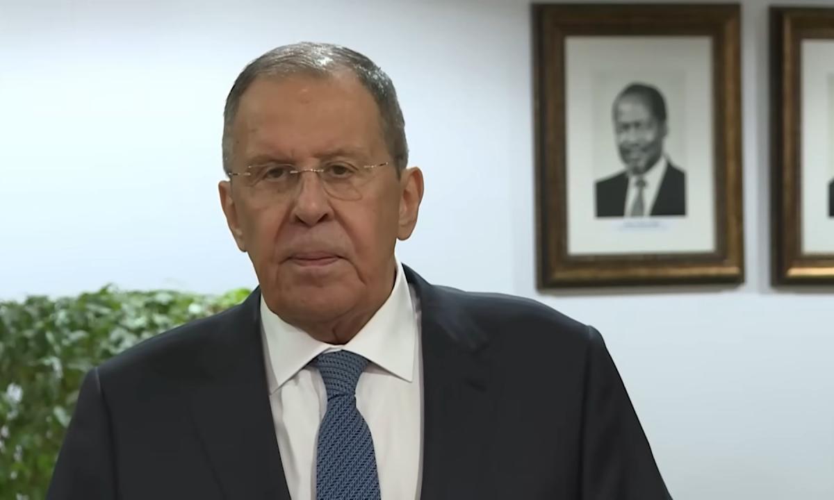 [ŽT] Ukrainos „debiutas“ Afrikoje: Lavrovas jau pratrūko iš pykčio