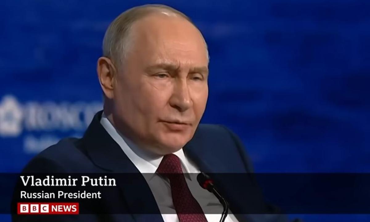Pranešė apie slaptus pokalbius su Putinu ir Zelenskiu: „Manau, kad jie abu nori susitarti“ (Video)