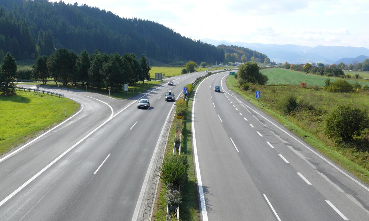 120 km/val. magistralėje ir 70 km/val. už miesto ribų? Europa nori pokyčių