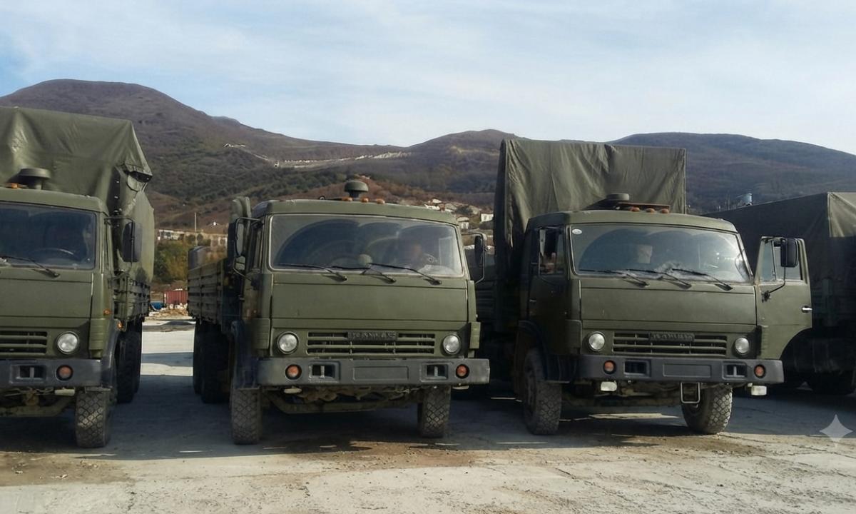 „Raudonoji armija“ sugrįžta? Štai kokia „nauda“ laukia rusų be benzino