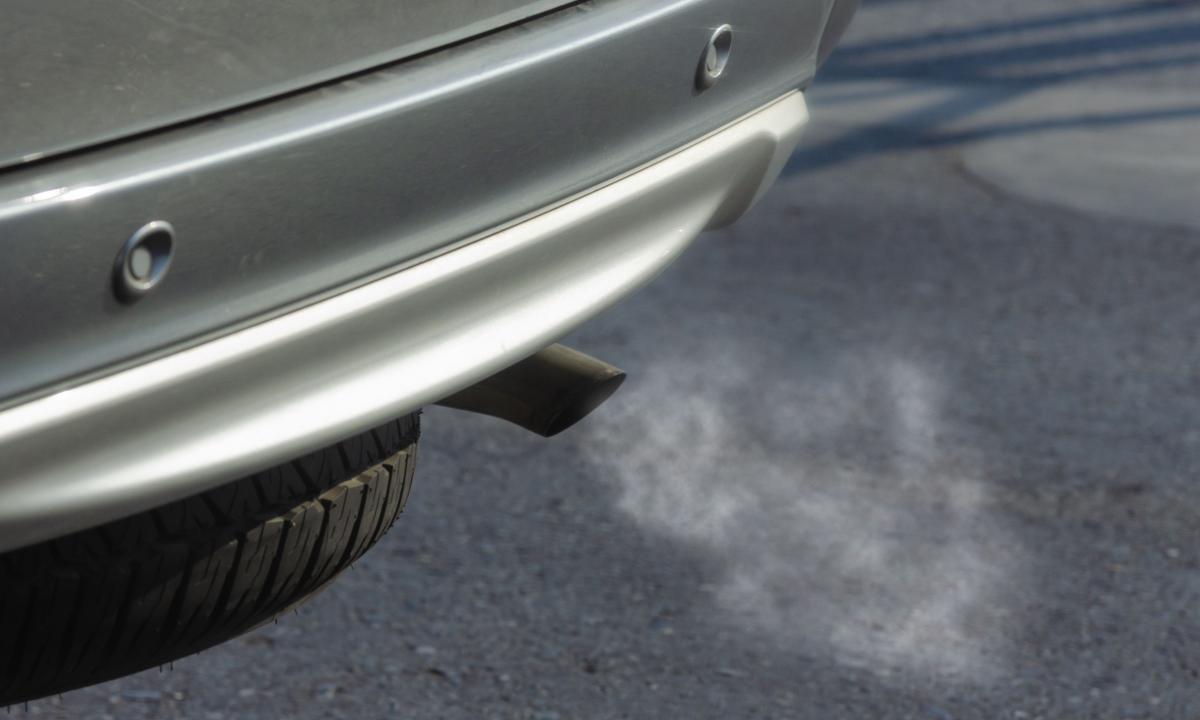 Po Naujųjų metų daugelio automobilių mokesčiai padidės 20 kartų