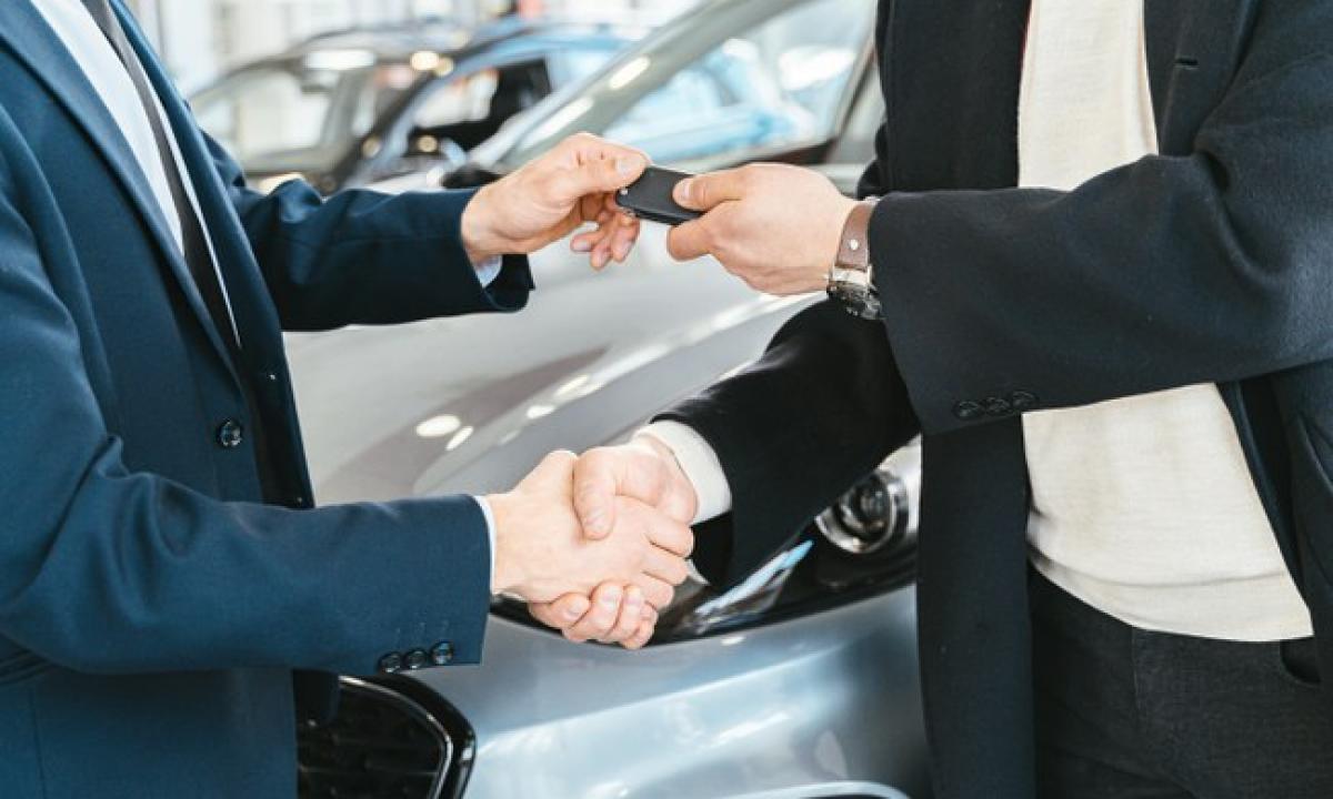 Nusipirko elektromobilį. Bet... spjovė ir grįžo prie įprasto
