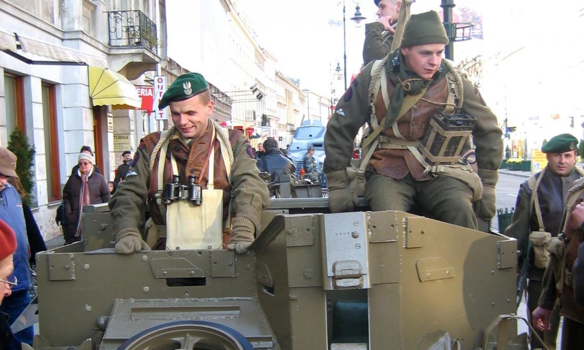 Kalėjimas iki gyvos galvos. Jie ruošiasi dideliam karui. Įstatymai keičiami, kad užtikrintų negailestingą drausmę