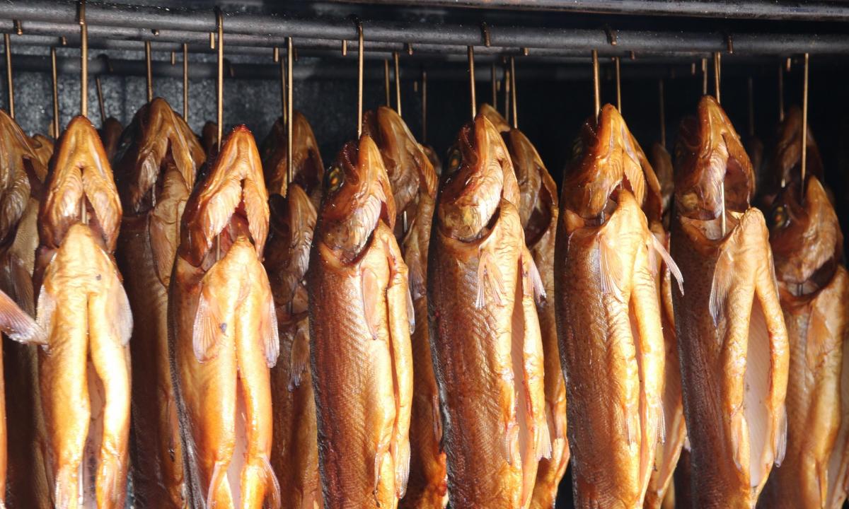 Lietuviai valgo kaip pašėlę. „Toksiškas degutas“