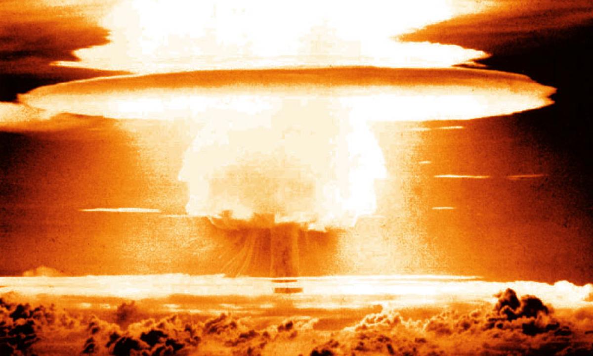 Kiek reikia branduolinių bombų, kad Žemė tiesiog nustotų egzistuoti? Atsakymas gąsdina