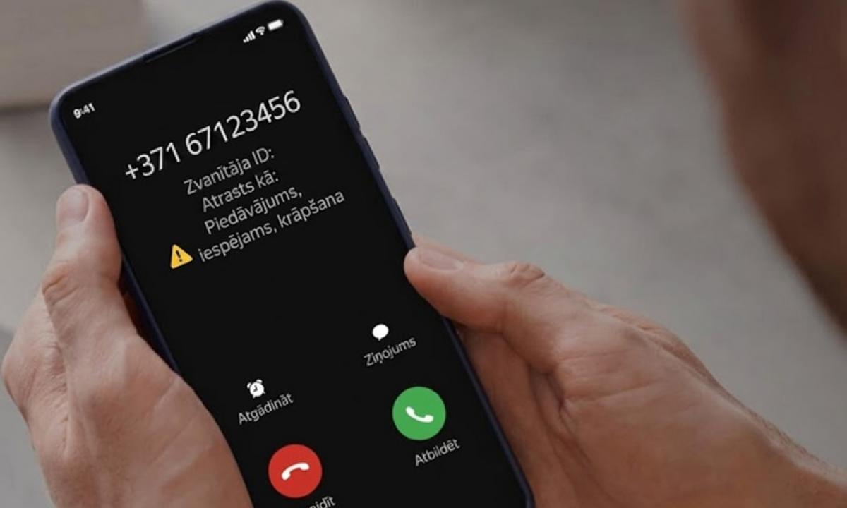Ekrane – nepažįstamas numeris? Štai kaip per kelias sekundes sužinoti, kas jums skambina