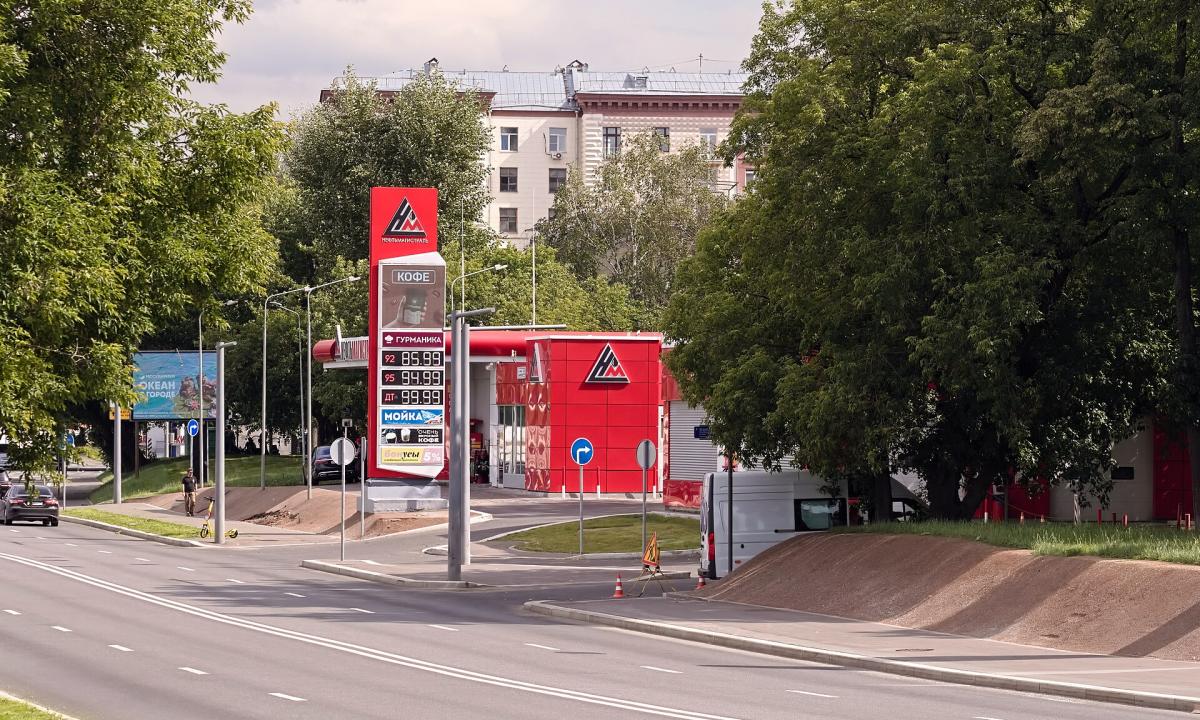 8 iš 26 – ar tai blogas rezultatas? Kodėl rusai nebesiskundžia degalinėmis