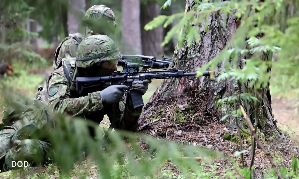 Rusija pasakė Lietuvai, kad ji ateina. Lietuva jau paskambino Ukrainai (Video)