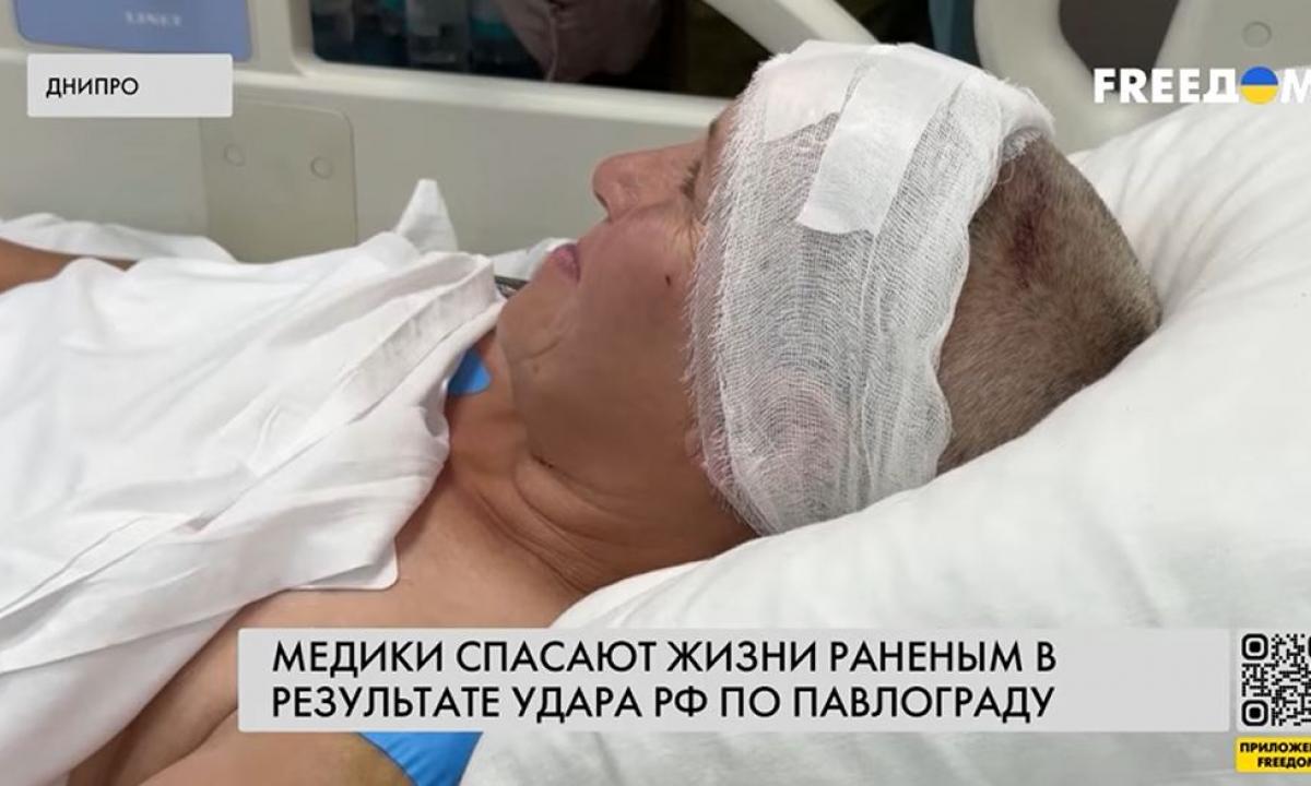 „Niekam to nelinkėčiau“: pamatė tiesiai į veidą atskriejančią bombą (Video)