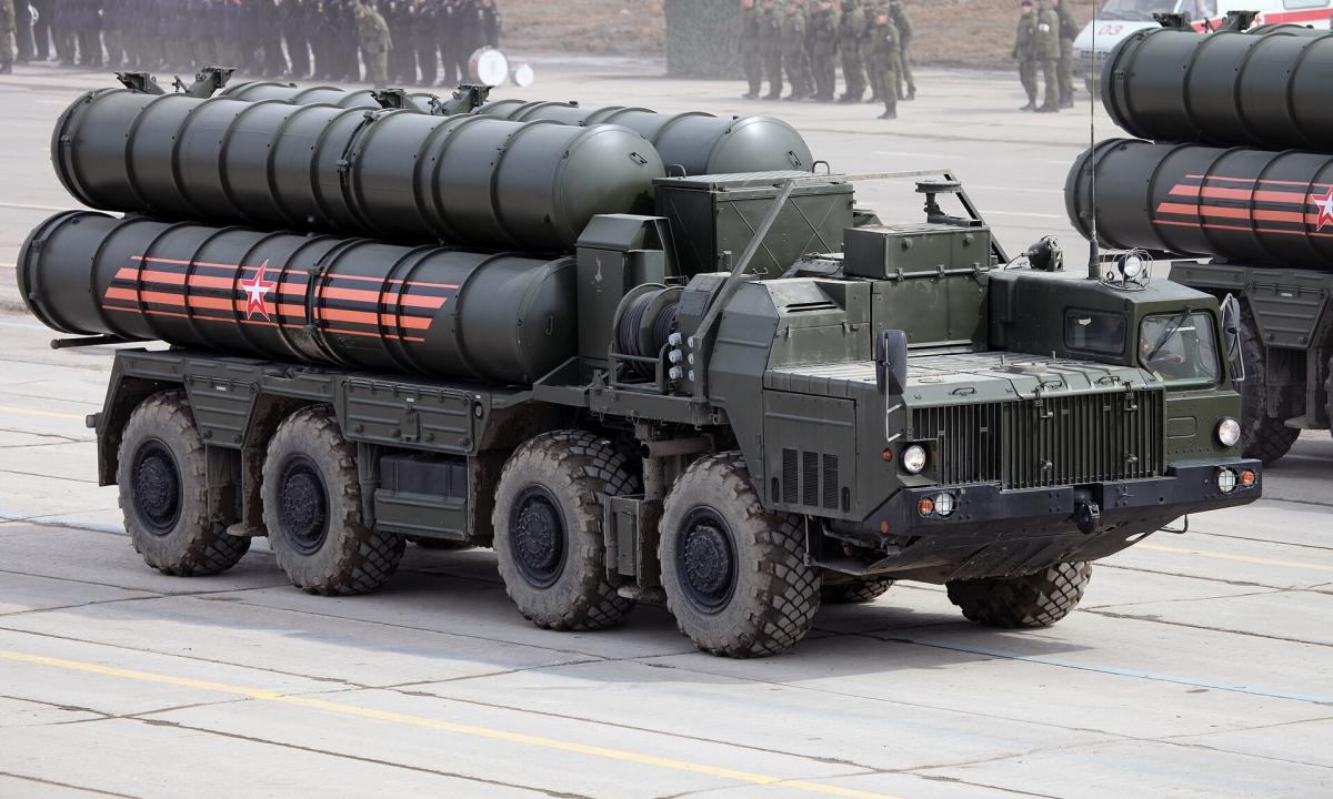 Kremlius prieš civilius: S-400 raketos siunčiamos mirtinam smūgiui į Kyjivą!