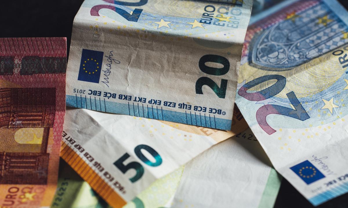 ES prieš grynuosius. Ar darote tokius mokėjimus? Greitai nebegalėsite