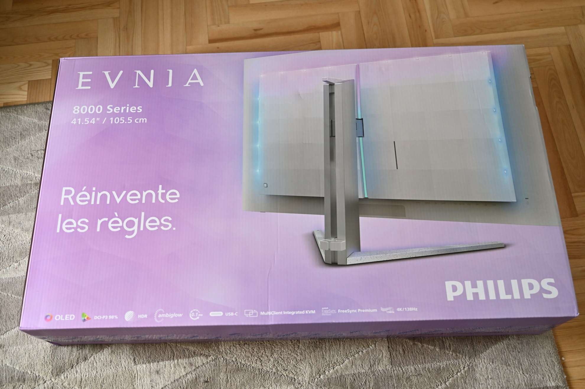 „Philips Evnia 42M2N8900“ pakuotė